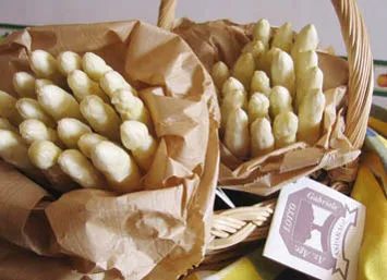 Asparagi bianchi